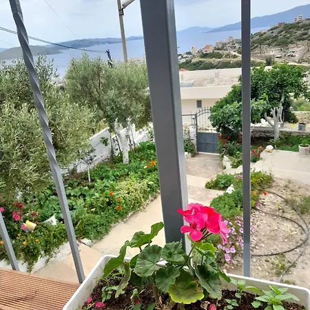 Florian Apartment